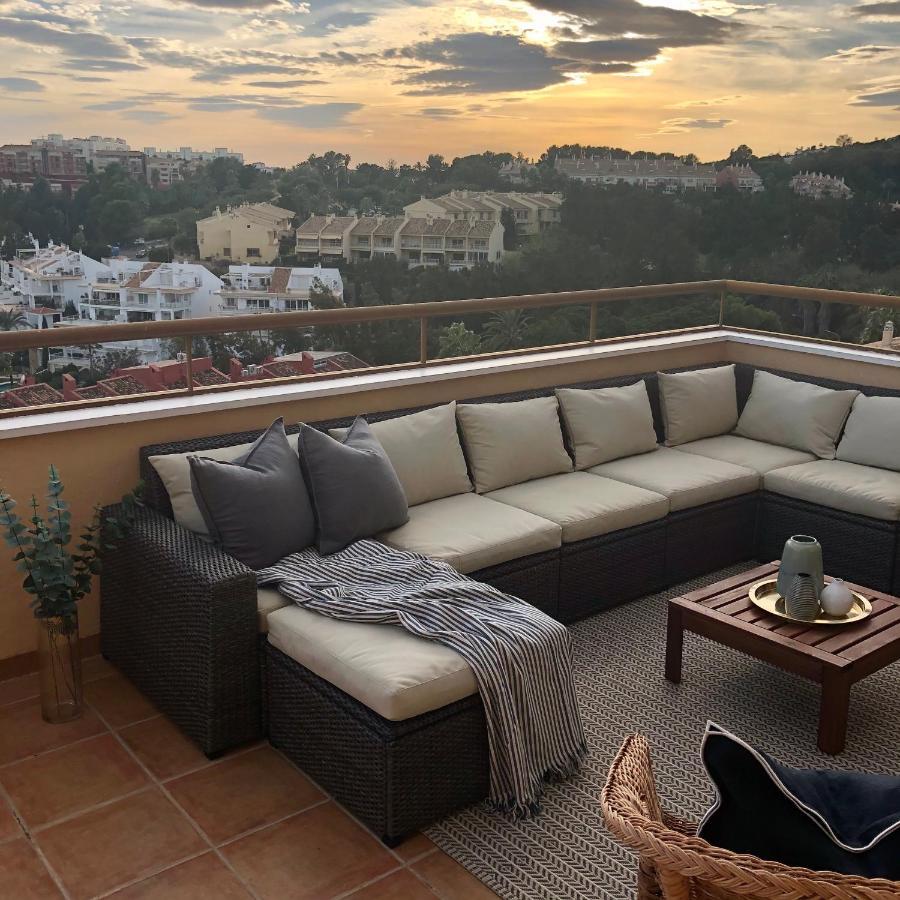 Luxurious Duplex Penthouse With Golf And Sea Views Appartement Benalmádena Buitenkant foto